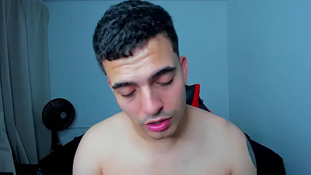 tanner hard  online show from March 1, 2:04 am