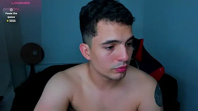 tanner hard  online show from March 6, 1:05 am