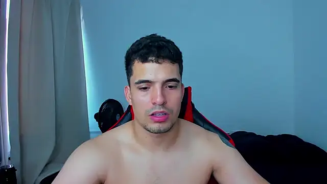 tanner hard  online show from March 9, 9:14 pm