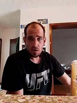 Snapshot of Codymc89 chatting on June 1, 5:25 pm Codymc89 online show from June 1, 5:25 pm