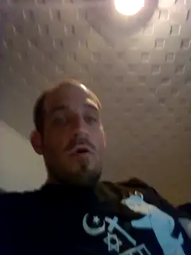 Snapshot of Codymc89 chatting on June 3, 10:59 pm Codymc89 online show from June 3, 10:59 pm