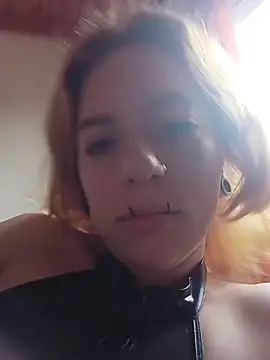 Snapshot of Rabit_Snake chatting on June 4, 1:39 pm Rabit Snake online show from June 4, 1:39 pm