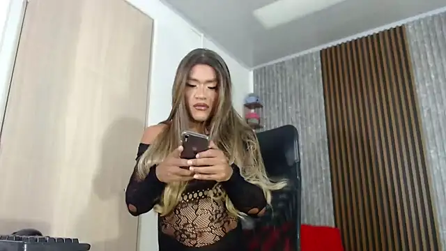 Snapshot of SARA_TS_FOX chatting on January 16, 9:19 pm SARA TS FOX online show from January 16, 9:19 pm