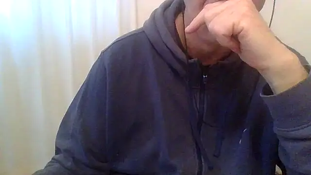 ANONIMO7735 online show from March 29, 6:13 am