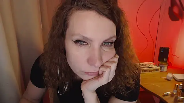 JohansonKatie online show from January 13, 9:41 am