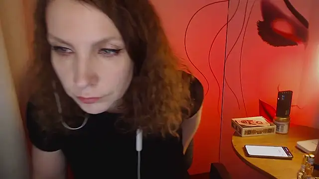 JohansonKatie online show from January 13, 1:39 pm