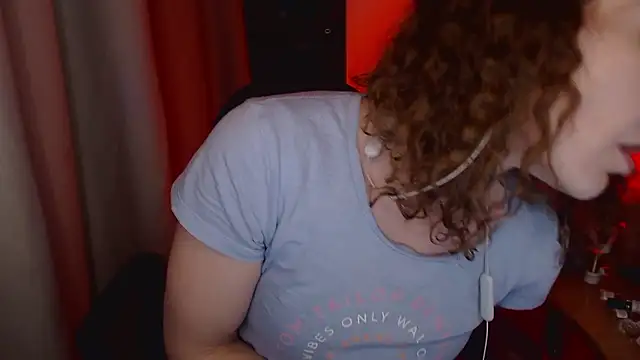 JohansonKatie online show from January 14, 4:50 pm