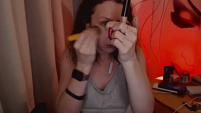 JohansonKatie online show from January 16, 11:15 am