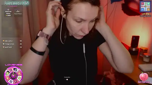 JohansonKatie online show from February 25, 11:19 am