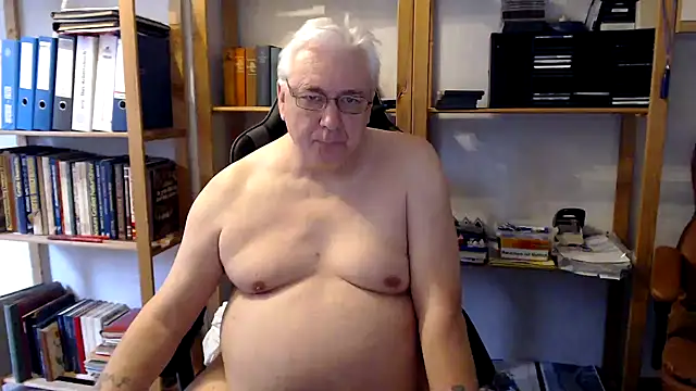 Snapshot of SchwanzhureXXL chatting on February 12, 2:43 pm SchwanzhureXXL online show from February 12, 2:43 pm