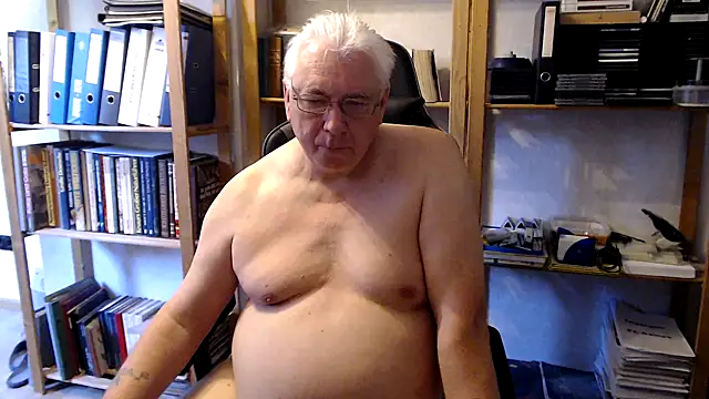 SchwanzhureXXL online show from May 30, 5:37 am