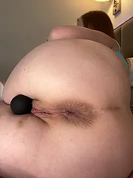 Snapshot of Anal_Top chatting on April 8, 6:35 am Anal Top online show from April 8, 6:35 am