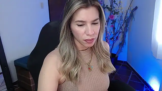 ms sofia x online show from October 20, 3:12 pm