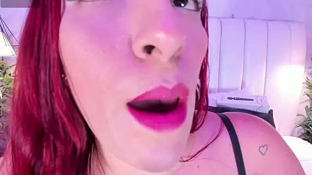 Snapshot of naughty_flower18 chatting on January 30, 10:41 pm naughty flower18 online show from January 30, 10:41 pm