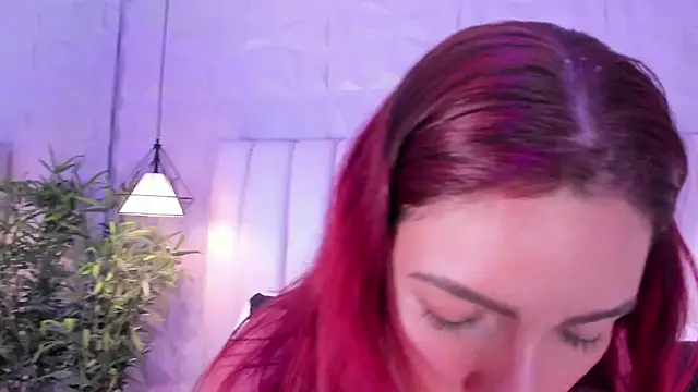 Snapshot of naughty_flower18 chatting on February 11, 10:50 pm naughty flower18 online show from February 11, 10:50 pm