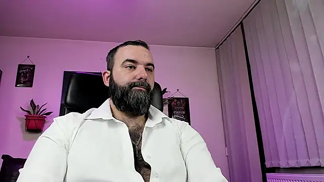 Snapshot of ChristophJules chatting on March 4, 11:00 pm ChristophJules online show from March 4, 11:00 pm