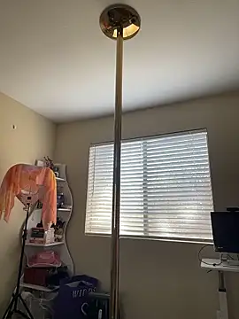 Evie-Luna online show from December 19, 7:10 pm