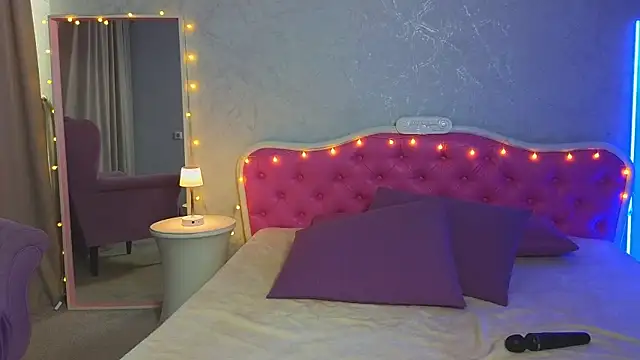 Snapshot of Ariana_Petite chatting on January 29, 5:30 am Ariana Petite online show from January 29, 5:30 am