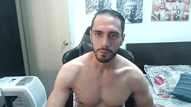 Snapshot of samuelgarcia_ chatting on January 12, 1:42 am samuelgarcia online show from January 12, 1:42 am
