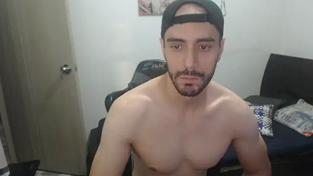 Snapshot of samuelgarcia_ chatting on September 10, 7:19 am samuelgarcia online show from September 10, 7:19 am