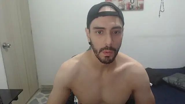 Snapshot of samuelgarcia_ chatting on September 14, 11:20 am samuelgarcia online show from September 14, 11:20 am