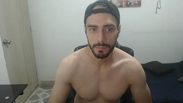 Snapshot of samuelgarcia_ chatting on September 21, 9:33 am samuelgarcia online show from September 21, 9:33 am