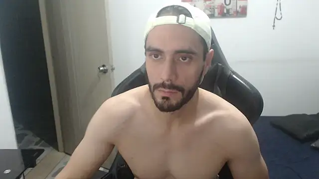 Snapshot of samuelgarcia_ chatting on September 23, 10:07 am samuelgarcia online show from September 23, 10:07 am