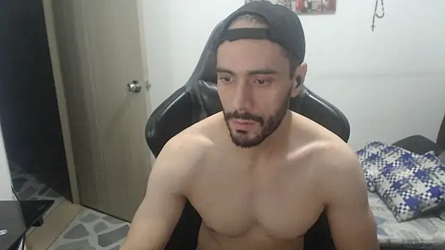 samuelgarcia  online show from October 24, 8:33 am