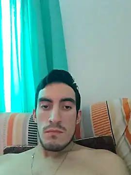 Snapshot of TommyMomentum chatting on January 5, 8:23 pm TommyMomentum online show from January 5, 8:23 pm