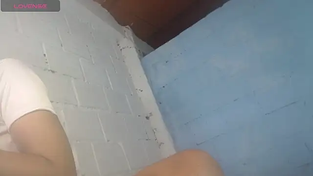 Snapshot of jasminne_ chatting on October 22, 4:51 pm jasminne online show from October 22, 4:51 pm