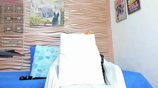 mia pineda online show from January 11, 4:56 pm