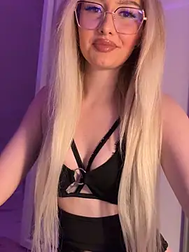 mollyxxx online show from January 31, 10:10 pm