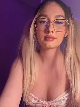 mollyxxx online show from February 3, 2:53 am