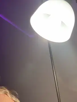 mollyxxx online show from February 8, 3:10 am