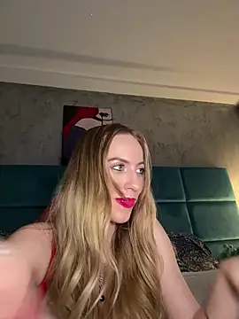 RockQueen A online show from January 14, 5:01 pm