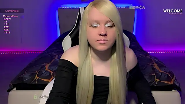 camsmiley online show from February 2, 9:57 pm