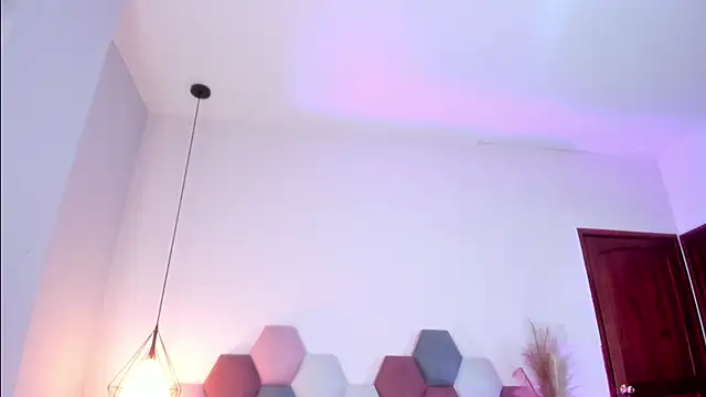 Snapshot of JupiteFox chatting on January 31, 9:05 pm JupiteFox online show from January 31, 9:05 pm