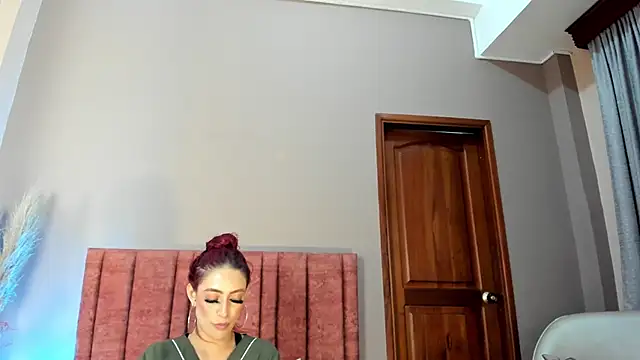 Snapshot of JupiteFox chatting on October 30, 12:12 am JupiteFox online show from October 30, 12:12 am