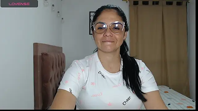 selena ferri online show from November 7, 2:44 am