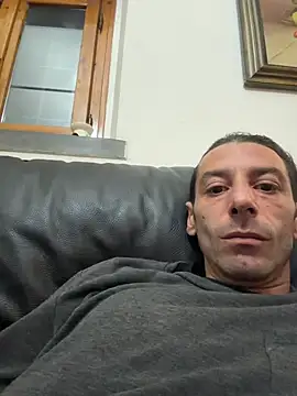 Snapshot of coppiaMeMisstress chatting on March 9, 9:41 pm coppiaMeMisstress online show from March 9, 9:41 pm