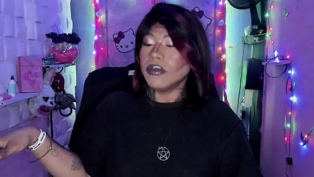 tsviolett online show from December 3, 9:45 pm