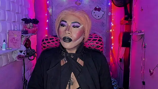 tsviolett online show from December 4, 5:44 pm