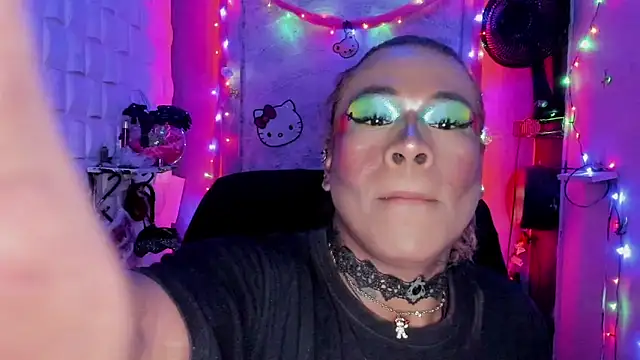 tsviolett online show from December 18, 8:03 pm