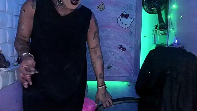 tsviolett online show from February 25, 8:41 pm