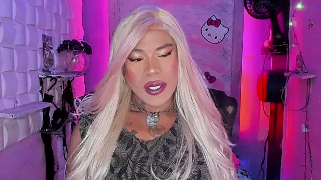 tsviolett online show from March 21, 6:18 pm