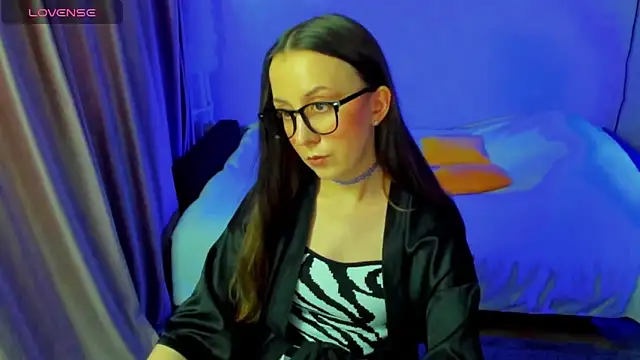 Snapshot of CurlySteph chatting on June 4, 6:58 pm CurlySteph online show from June 4, 6:58 pm