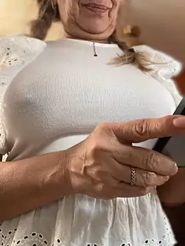 camelia3 online show from March 31, 11:32 am