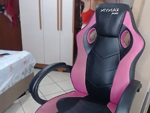 Snapshot of bustycarly chatting on December 21, 9:25 pm bustycarly online show from December 21, 9:25 pm