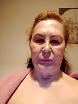 Hottie-Mom online show from May 18, 8:58 pm