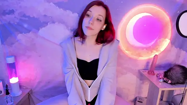 YunaPeace online show from April 22, 9:38 pm